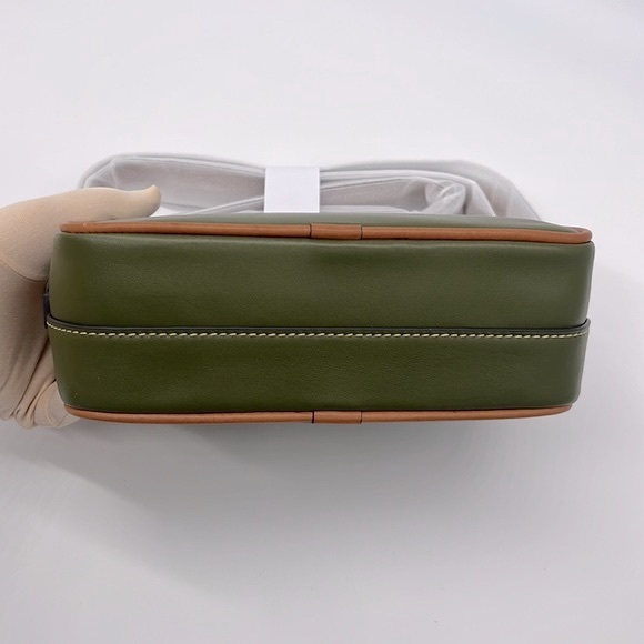 Dooney & Bourke Wexford Leather Camera Crossbody Olive - Picture 6 of 13